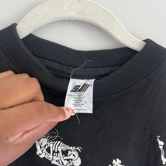 VINTAGE 90'S BLACK BONERS SKELETON ALL OVER PRINT T-SHIRT - Picture 4 of 5